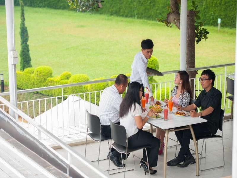 Hotel D'Agape Meeting & Conference à Puncak Extérieur photo